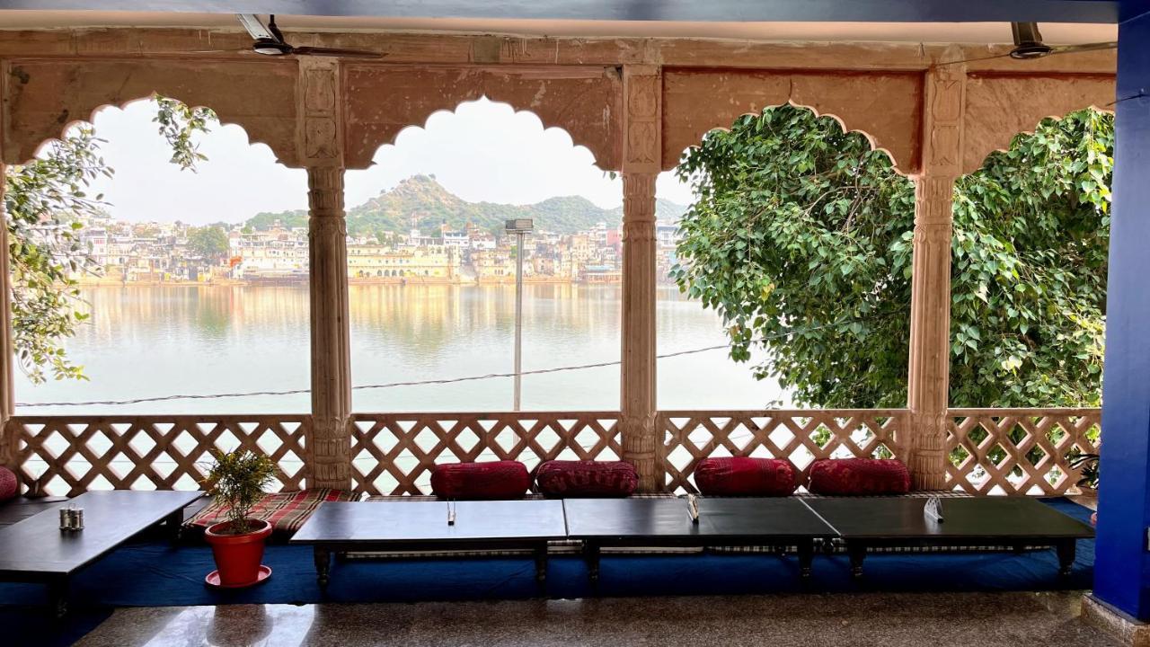 Radhika Palace Hotel Pushkar Buitenkant foto