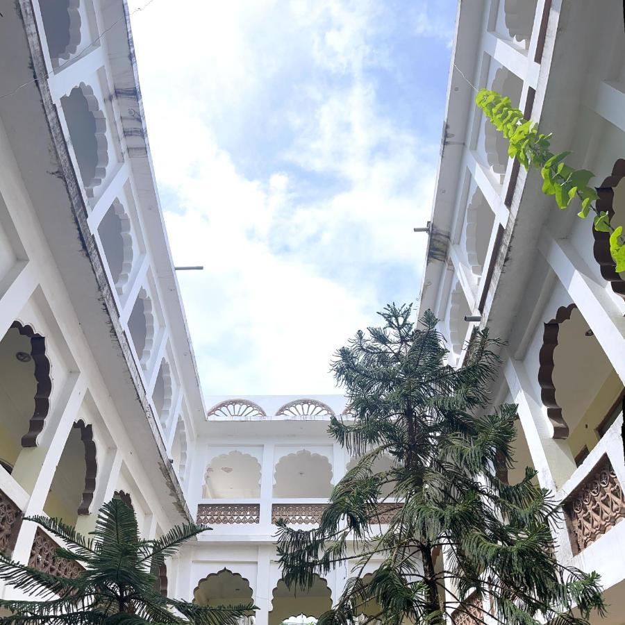 Radhika Palace Hotel Pushkar Buitenkant foto