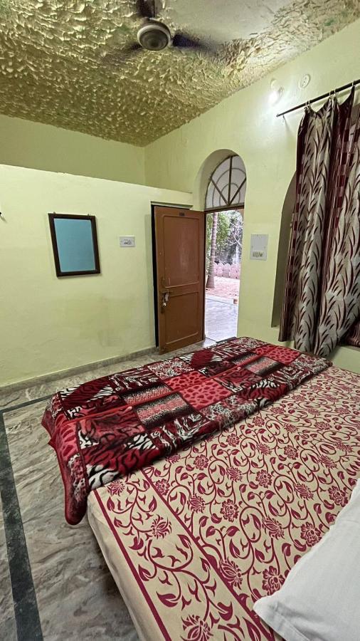 Radhika Palace Hotel Pushkar Buitenkant foto