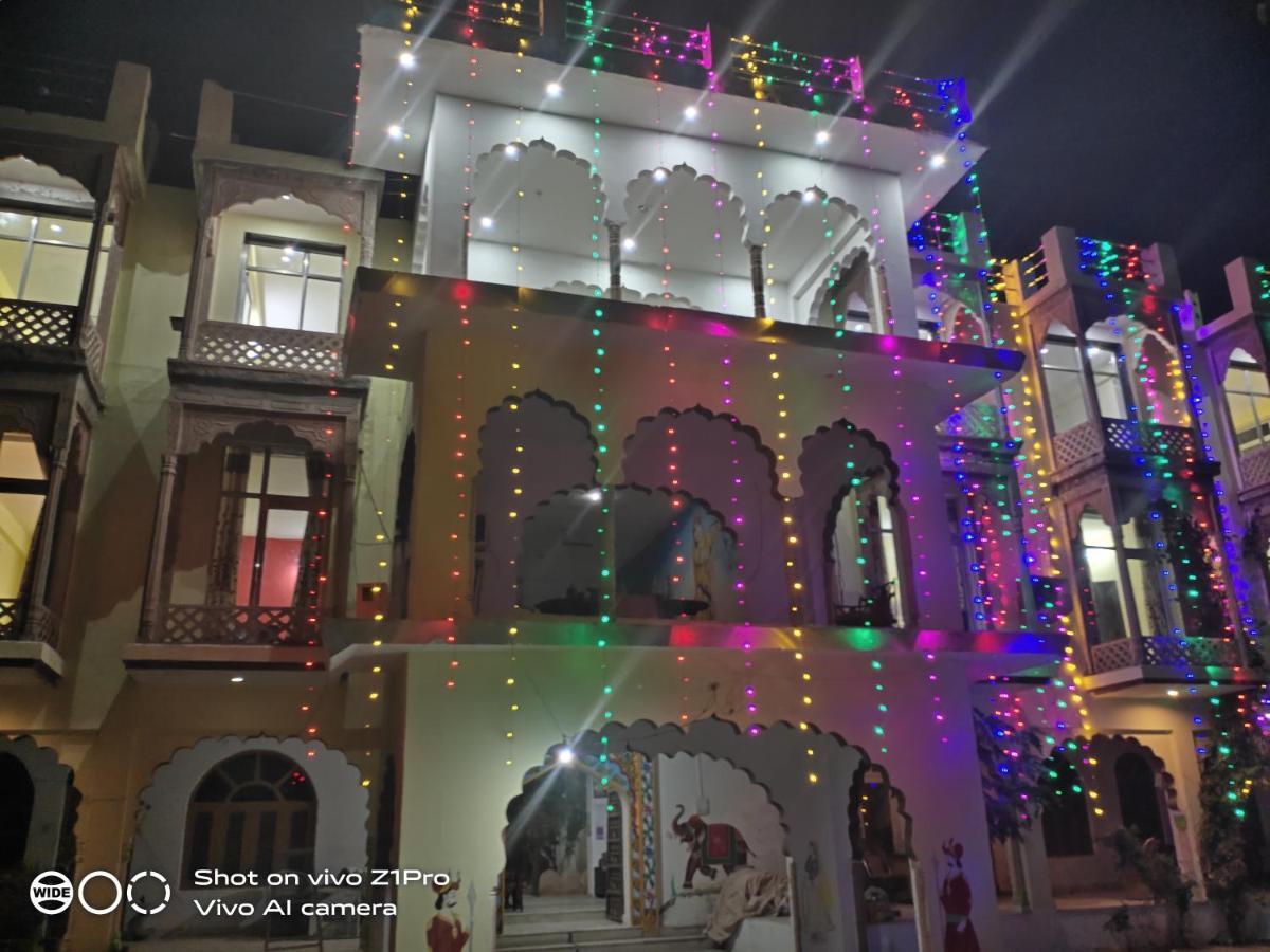 Radhika Palace Hotel Pushkar Buitenkant foto